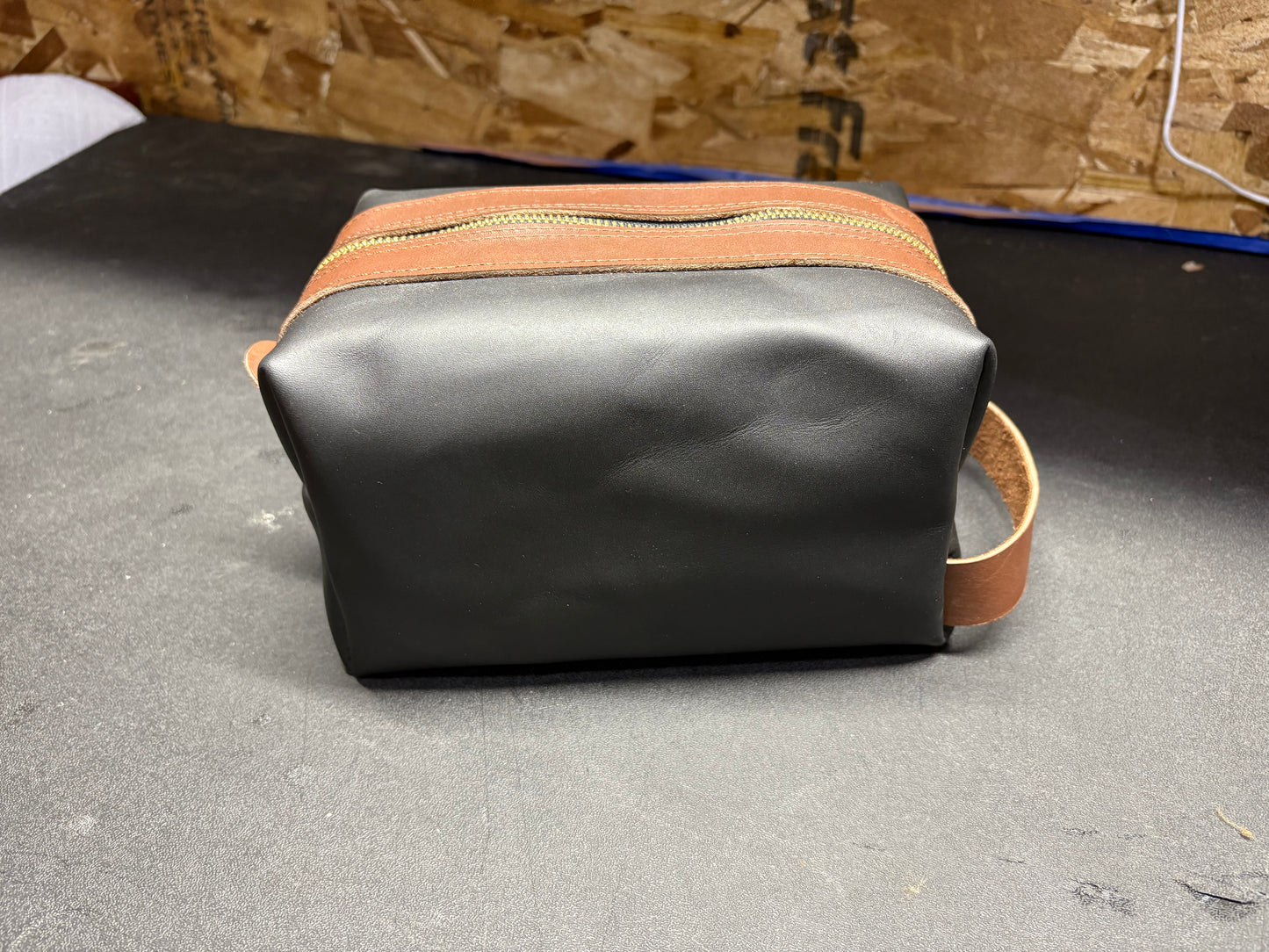 Black Dopp Kitt