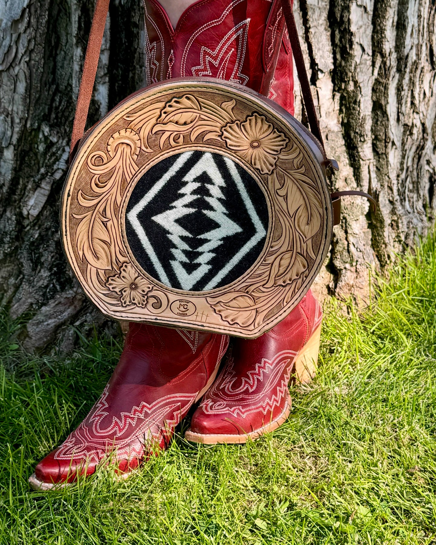 Hand Tooled Leather Purse with Pendleton Wool Inlay
